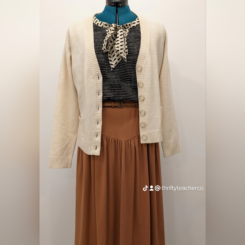 Bundle: Size Small - Picture 2 of 7